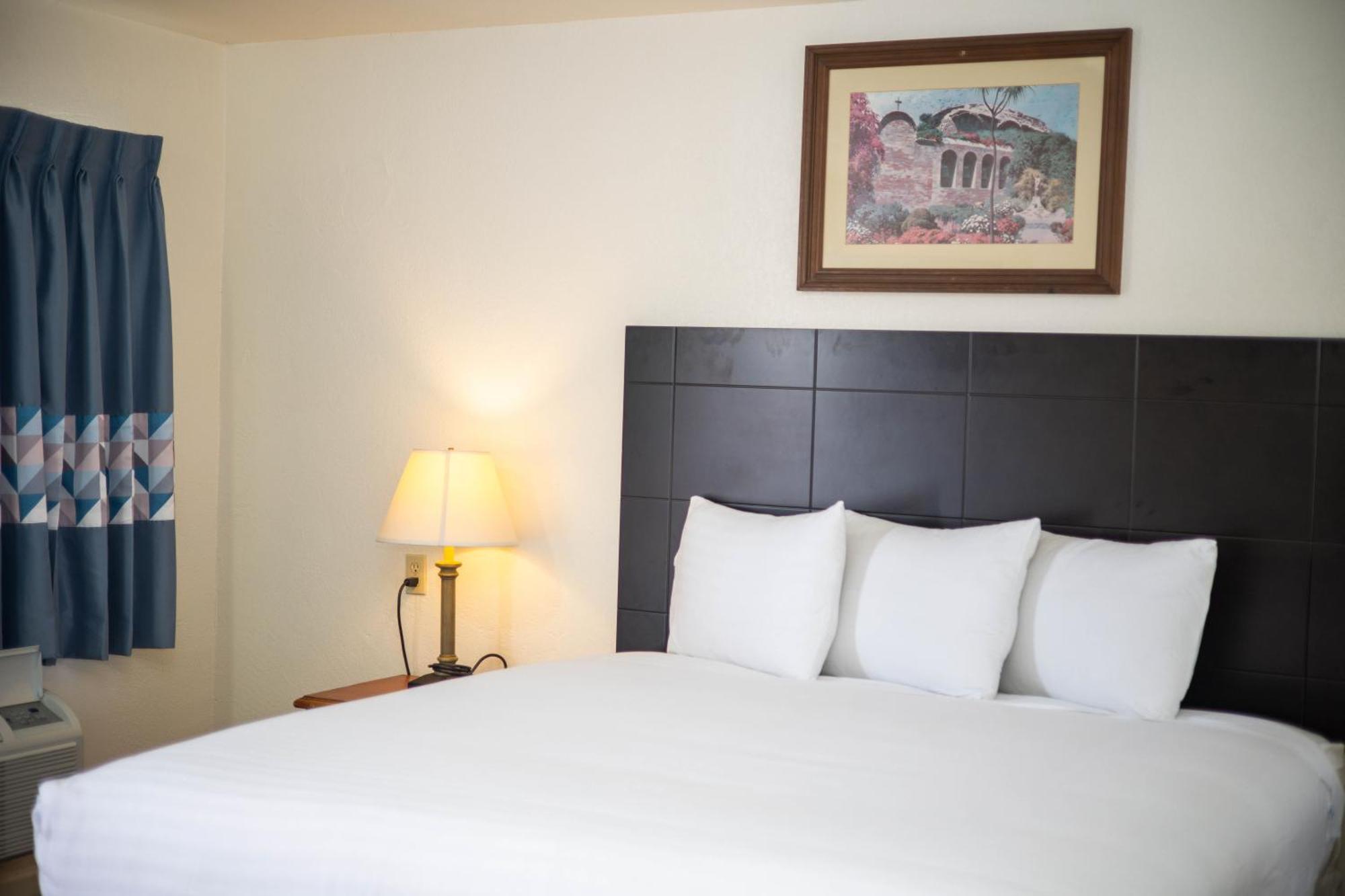 Deluxe Inn Хейуърд Екстериор снимка