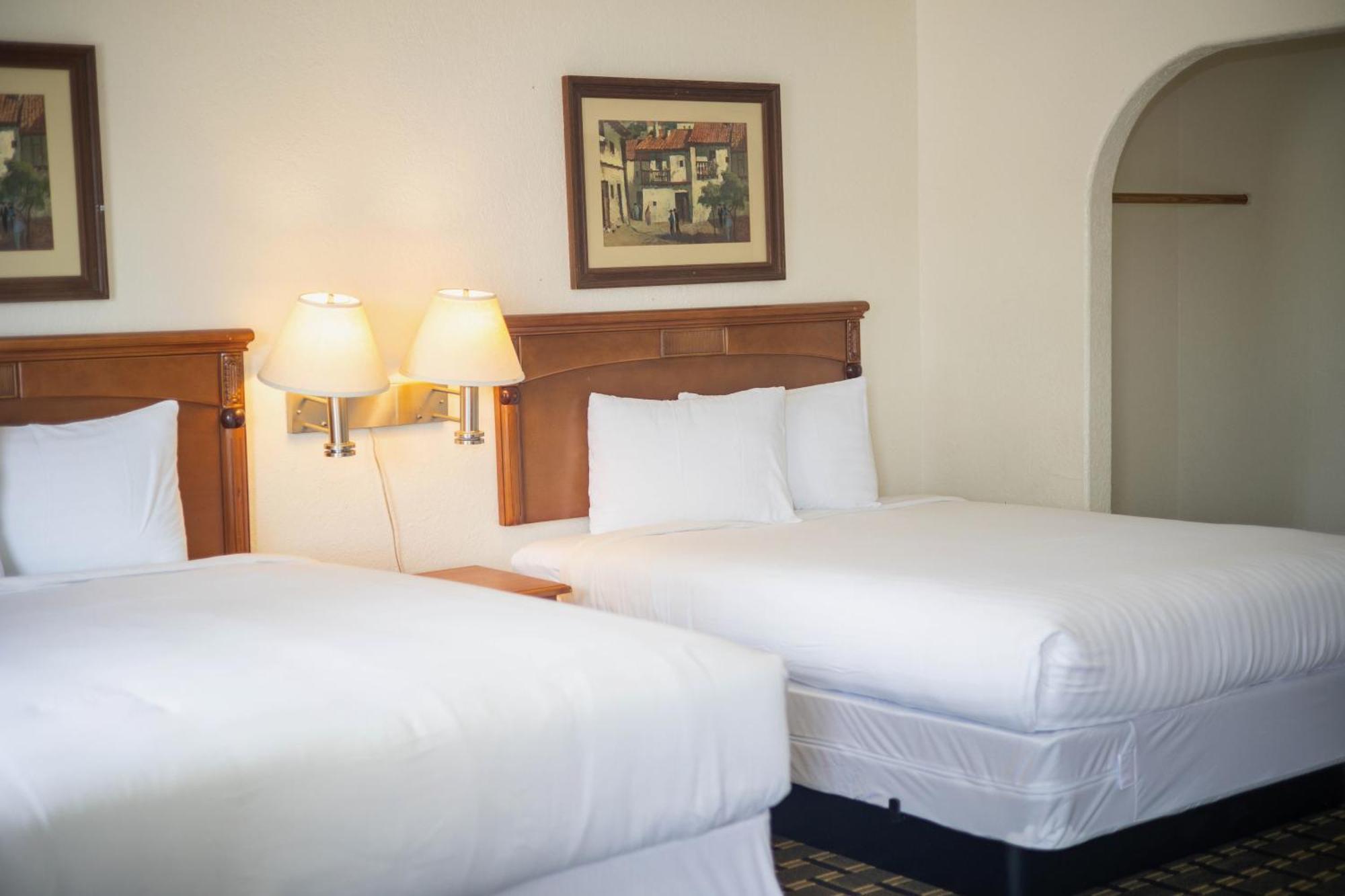 Deluxe Inn Хейуърд Екстериор снимка